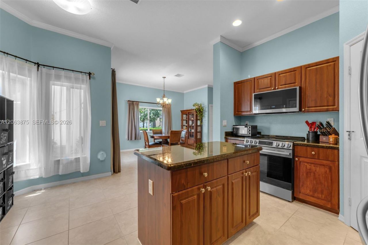 2390 SE 17th Ter, Homestead, FL 33035 Photo