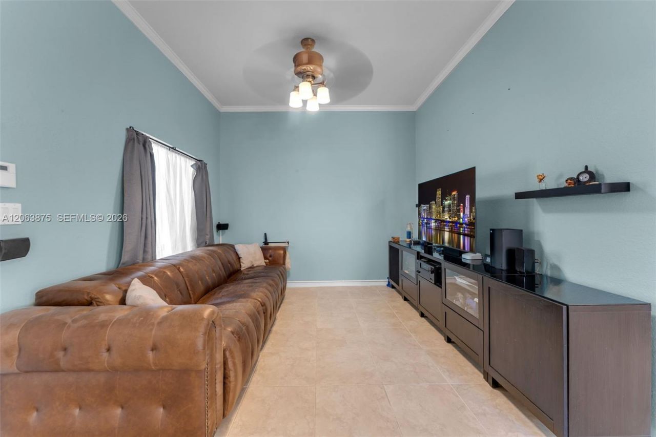 2390 SE 17th Ter, Homestead, FL 33035 Photo