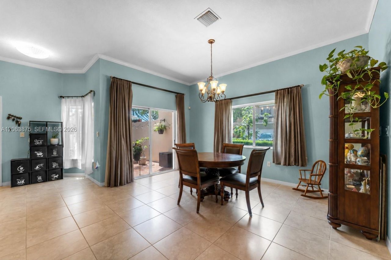 2390 SE 17th Ter, Homestead, FL 33035 Photo
