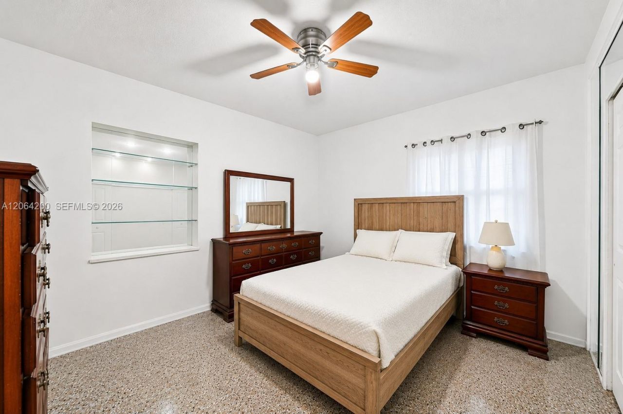 291 W 47th St, Hialeah, FL 33012 Photo