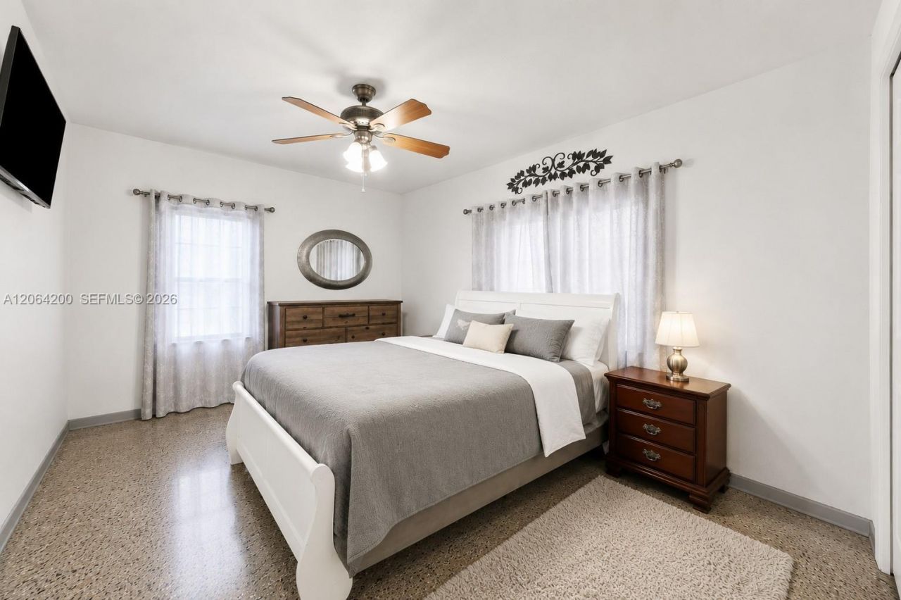 291 W 47th St, Hialeah, FL 33012 Photo