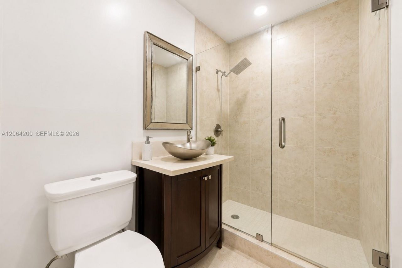 291 W 47th St, Hialeah, FL 33012 Photo