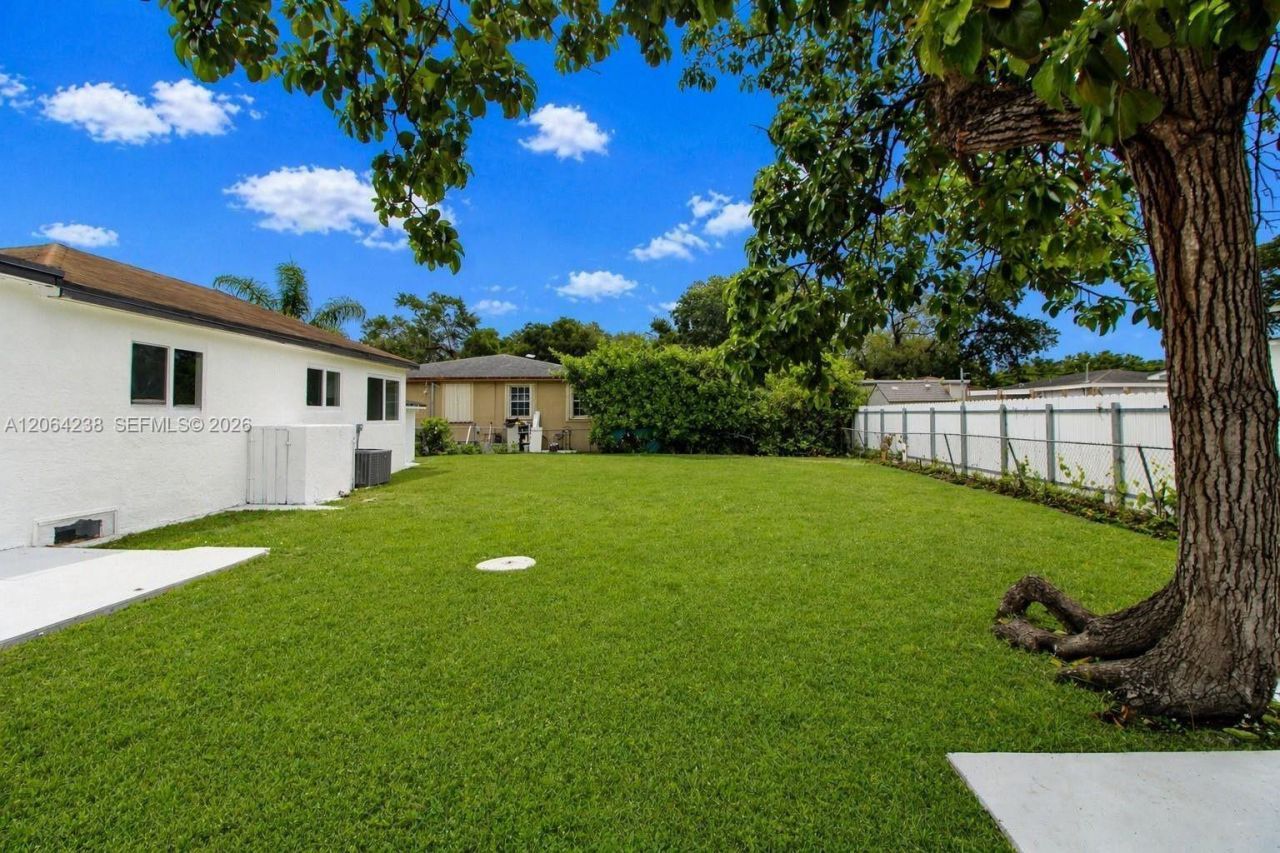 2870 NW 169th Ter, Miami Gardens, FL 33056 Photo