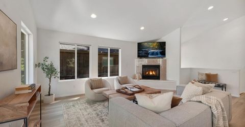 1522 Tionontati Street, South Lake Tahoe, CA 96150 Photo