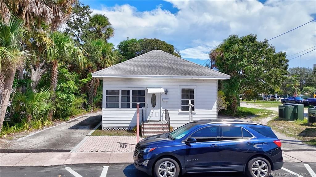 309 SE Denver Avenue, Stuart, FL 34994 Photo