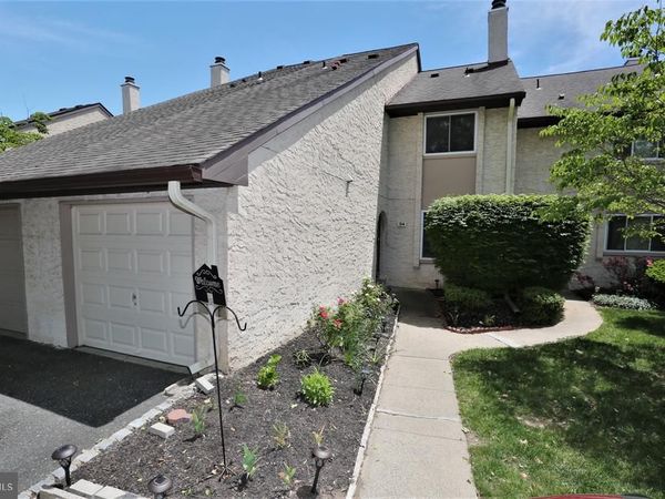 94 TENNYSON DRIVE , PLAINSBORO, NJ 08536