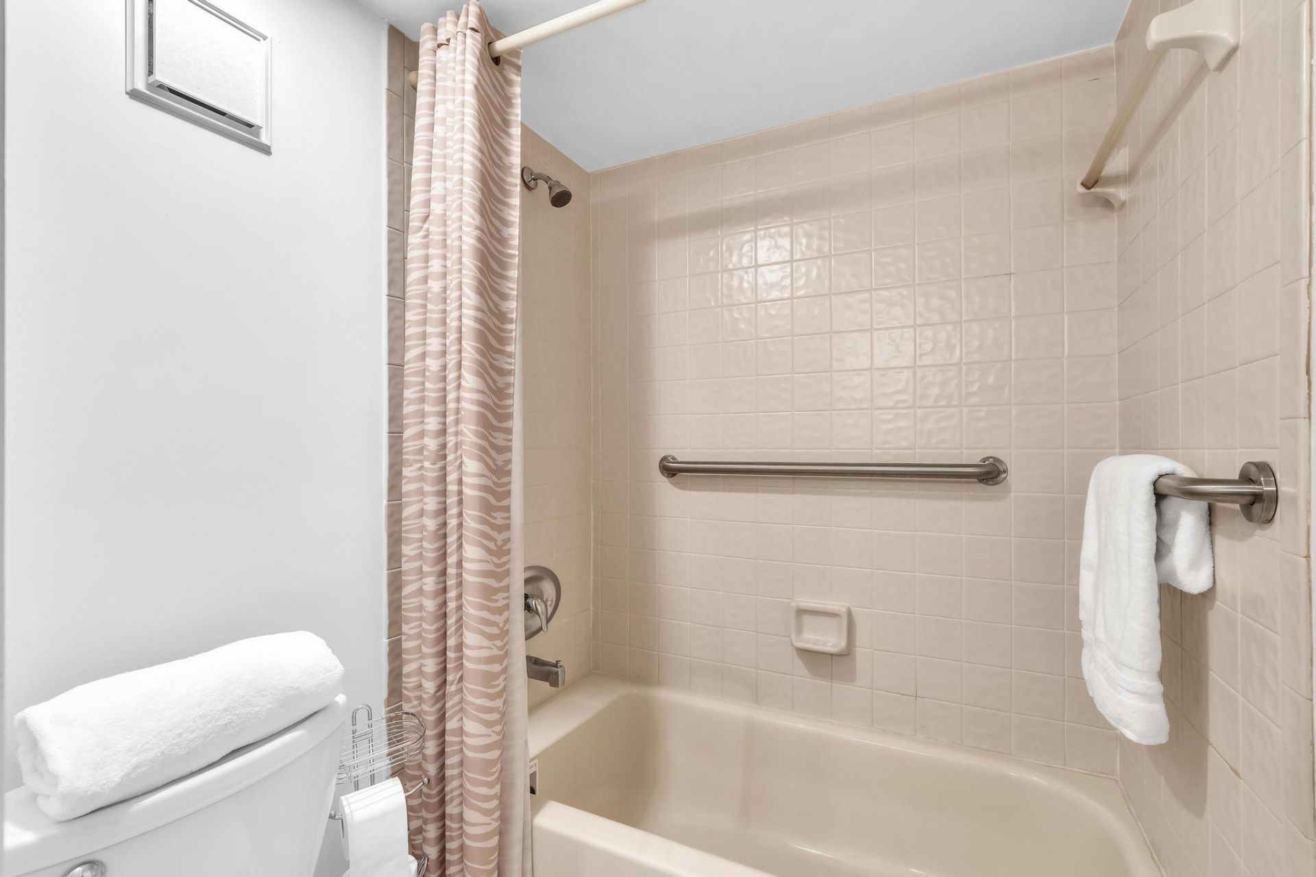 405 N Laurel Drive, Unit 206, Margate, FL 33063 Photo