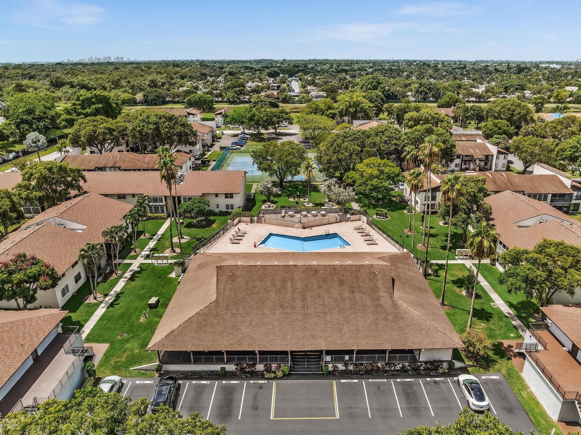 405 N Laurel Drive, Unit 206, Margate, FL 33063 Photo