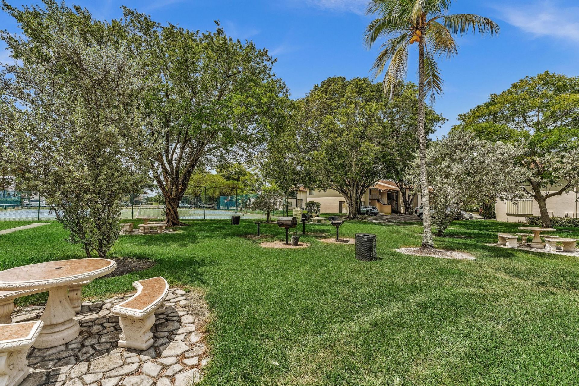 405 N Laurel Drive, Unit 206, Margate, FL 33063 Photo