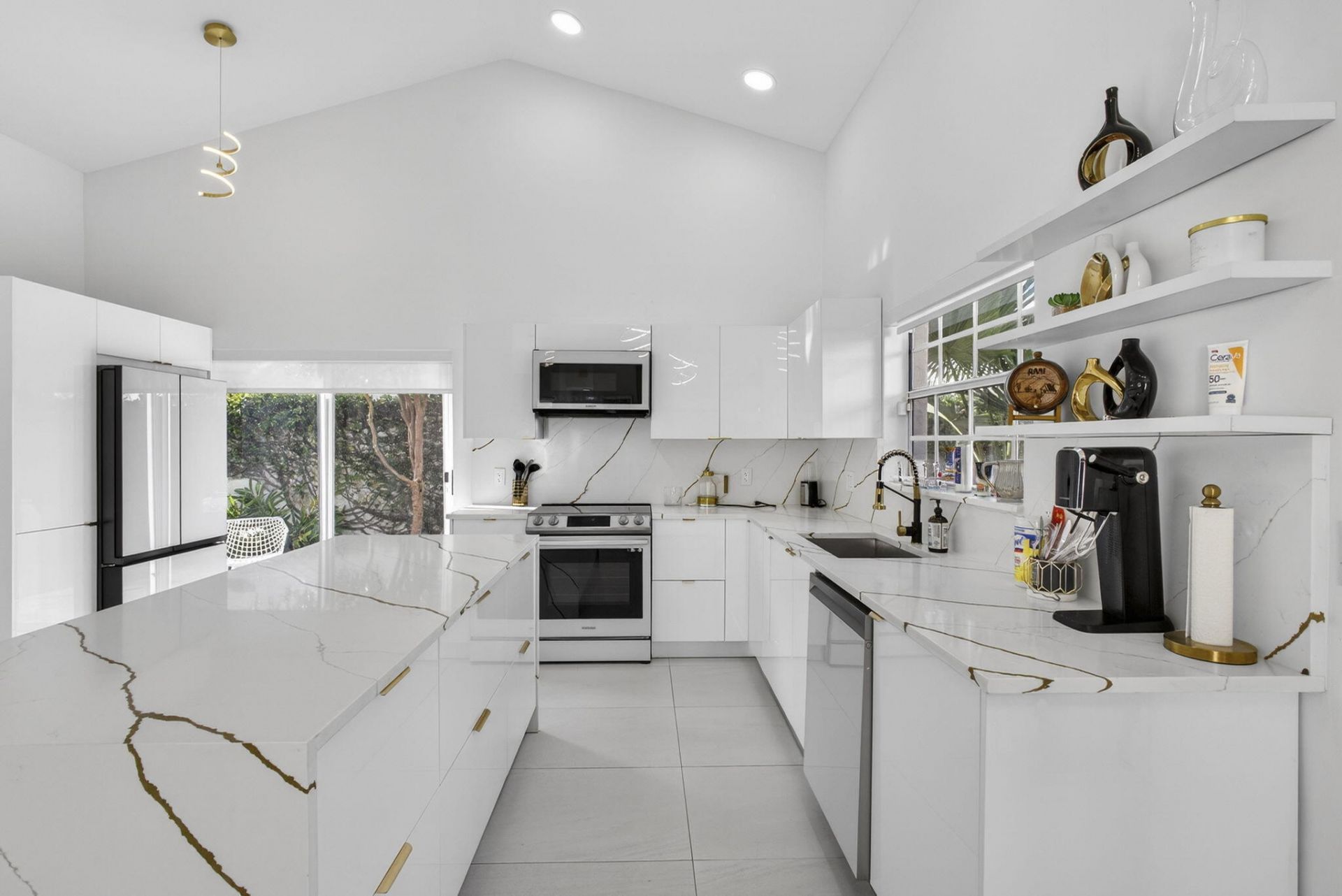 18 Selby Lane, Palm Beach Gardens, FL 33418 Photo