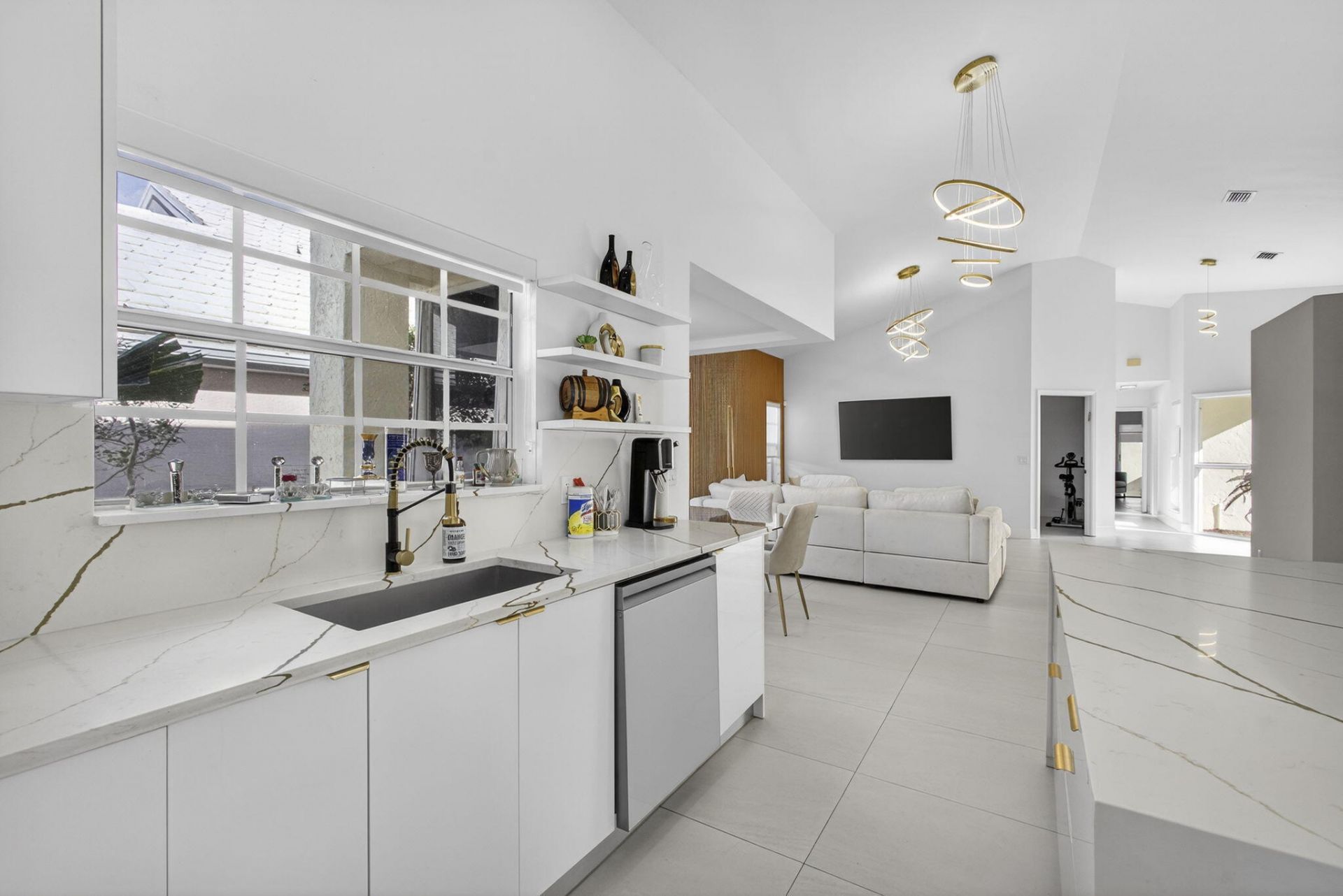 18 Selby Lane, Palm Beach Gardens, FL 33418 Photo
