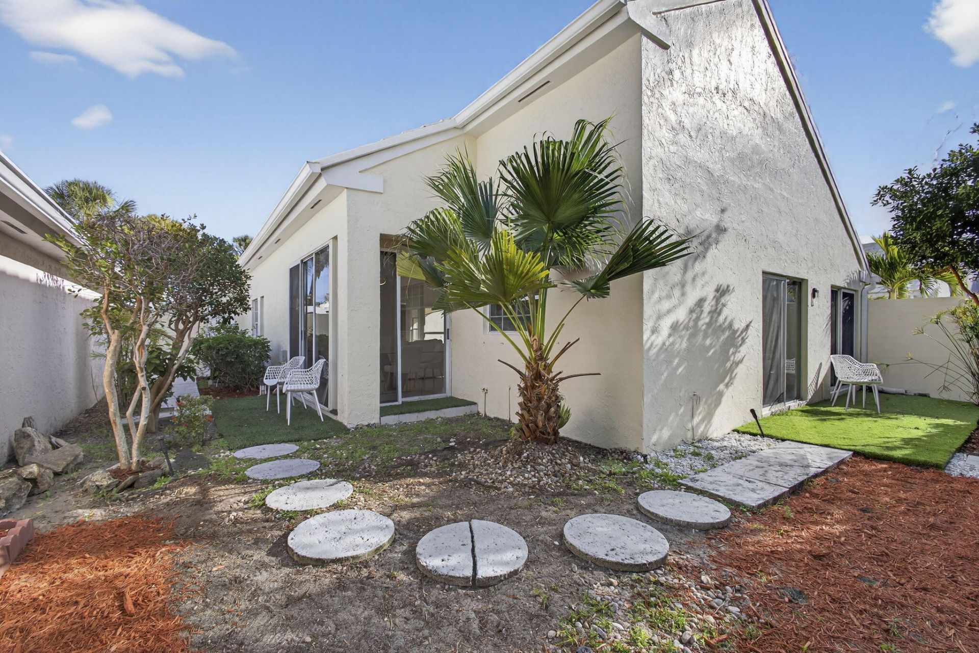 18 Selby Lane, Palm Beach Gardens, FL 33418 Photo