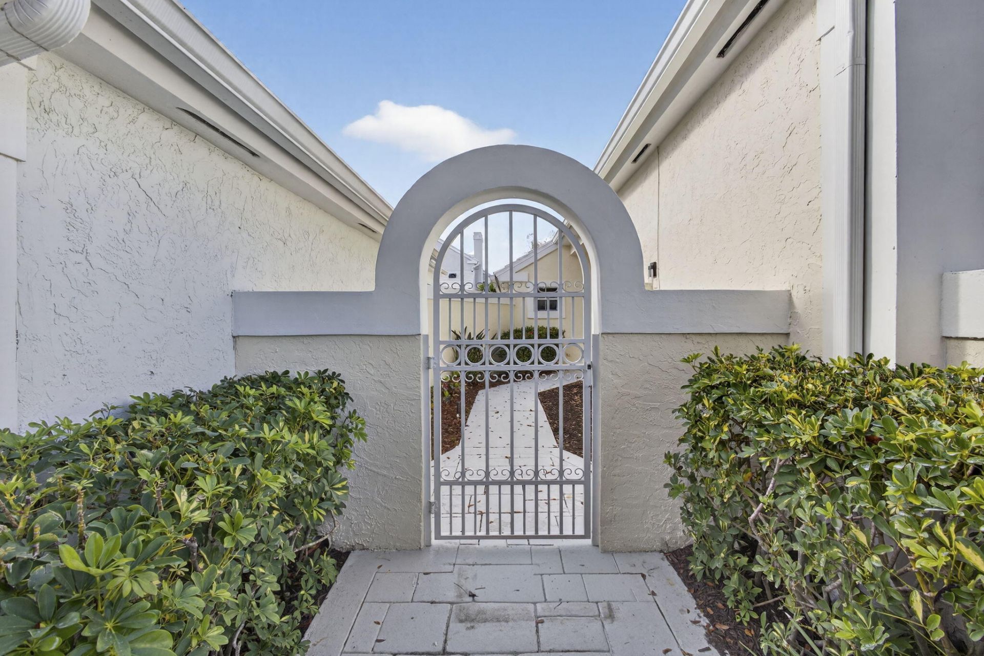 18 Selby Lane, Palm Beach Gardens, FL 33418 Photo