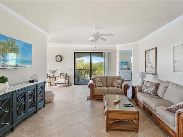 9497 Casoria CT, Unit 46201, NAPLES, FL 34113