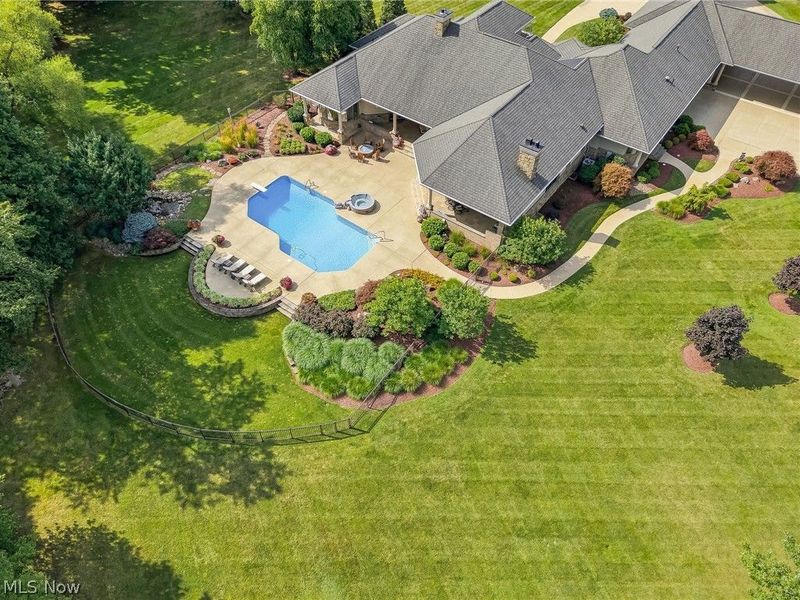 1521 Easthill Street SE, North Canton, OH 44720 Photo 4