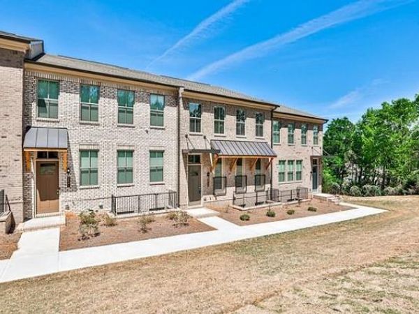 4274 Sand Pine Alley , Doraville, GA 30360
