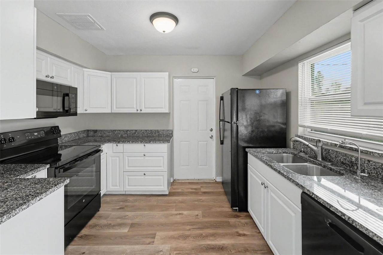 4101 Bluefish Drive Se, Saint Petersburg, FL 33705 Photo
