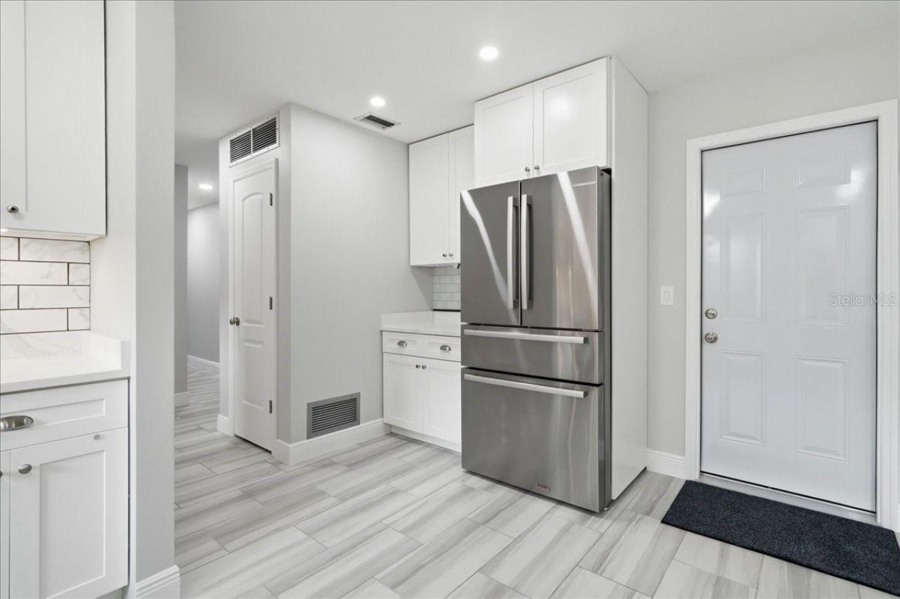 311 45th Avenue N, Saint Petersburg, FL 33703 Photo