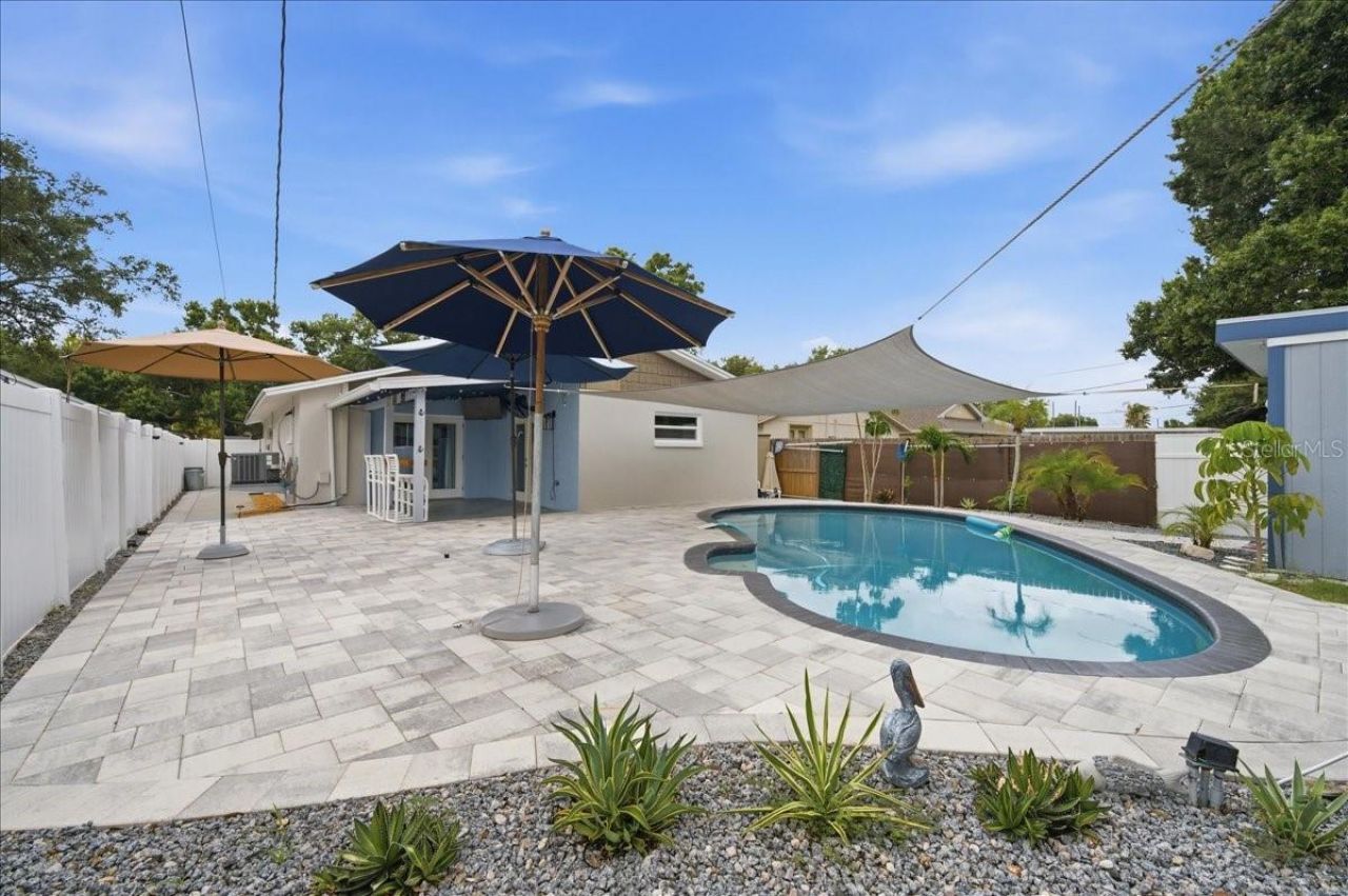 311 45th Avenue N, Saint Petersburg, FL 33703 Photo