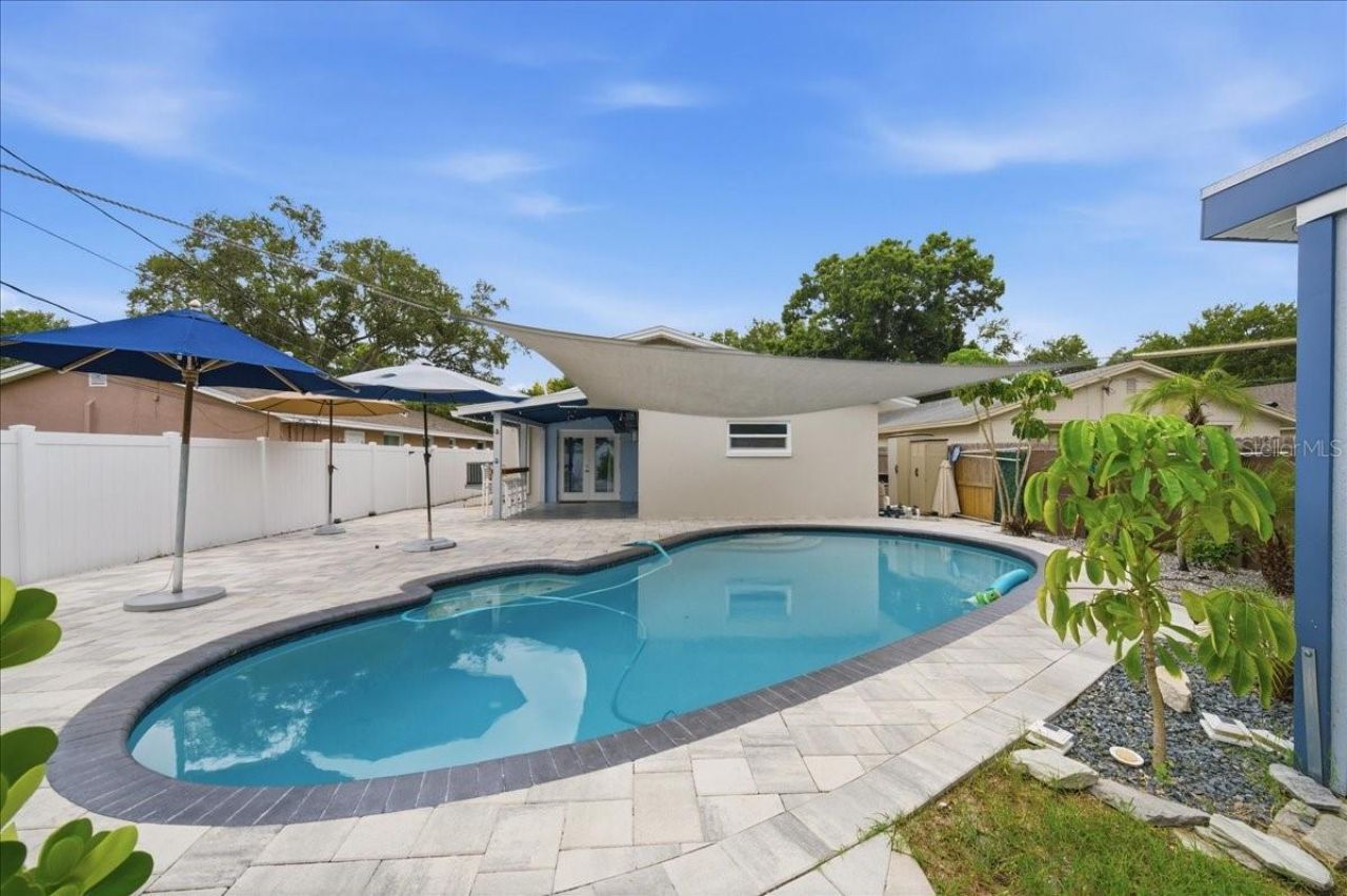 311 45th Avenue N, Saint Petersburg, FL 33703 Photo