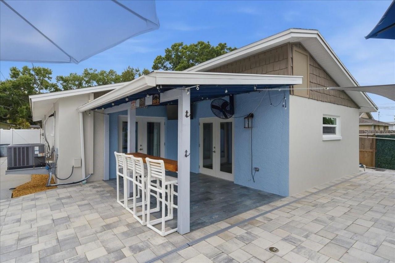 311 45th Avenue N, Saint Petersburg, FL 33703 Photo