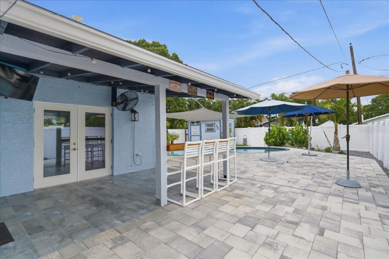 311 45th Avenue N, Saint Petersburg, FL 33703 Photo