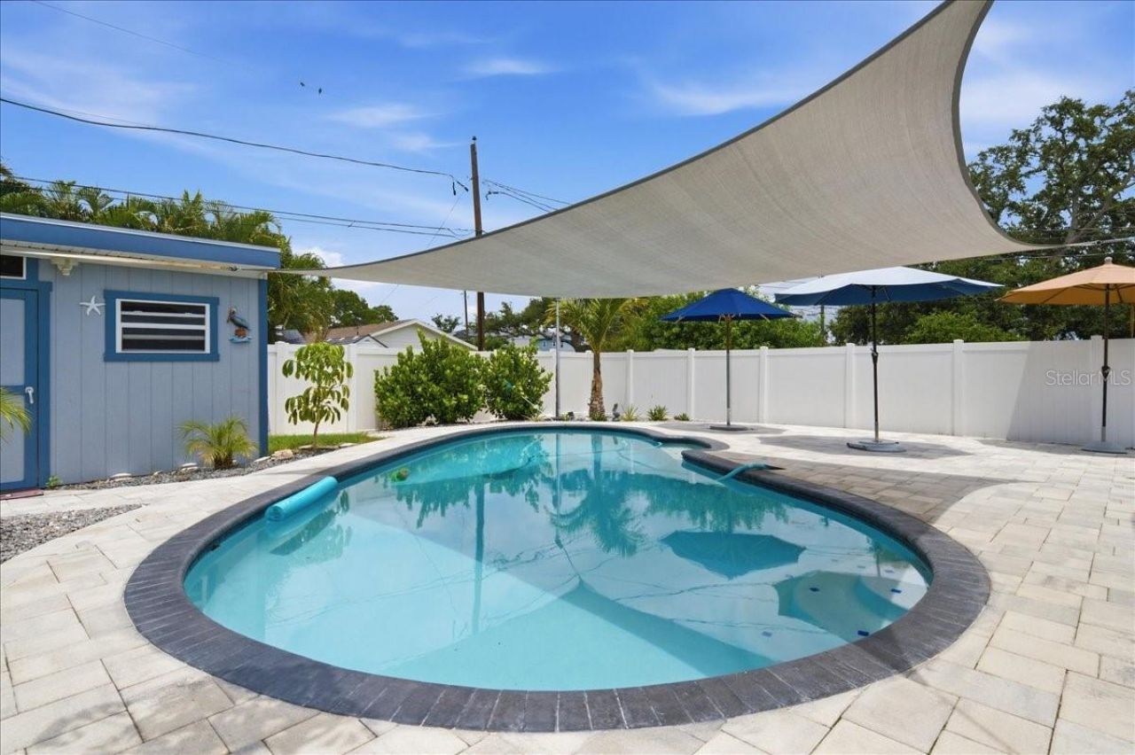 311 45th Avenue N, Saint Petersburg, FL 33703 Photo