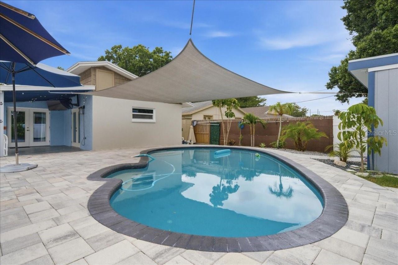 311 45th Avenue N, Saint Petersburg, FL 33703 Photo