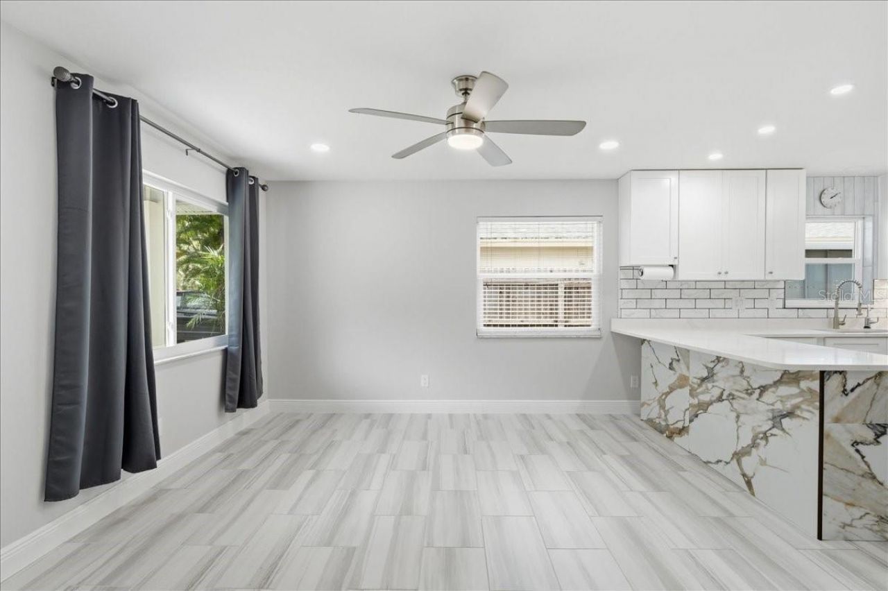 311 45th Avenue N, Saint Petersburg, FL 33703 Photo