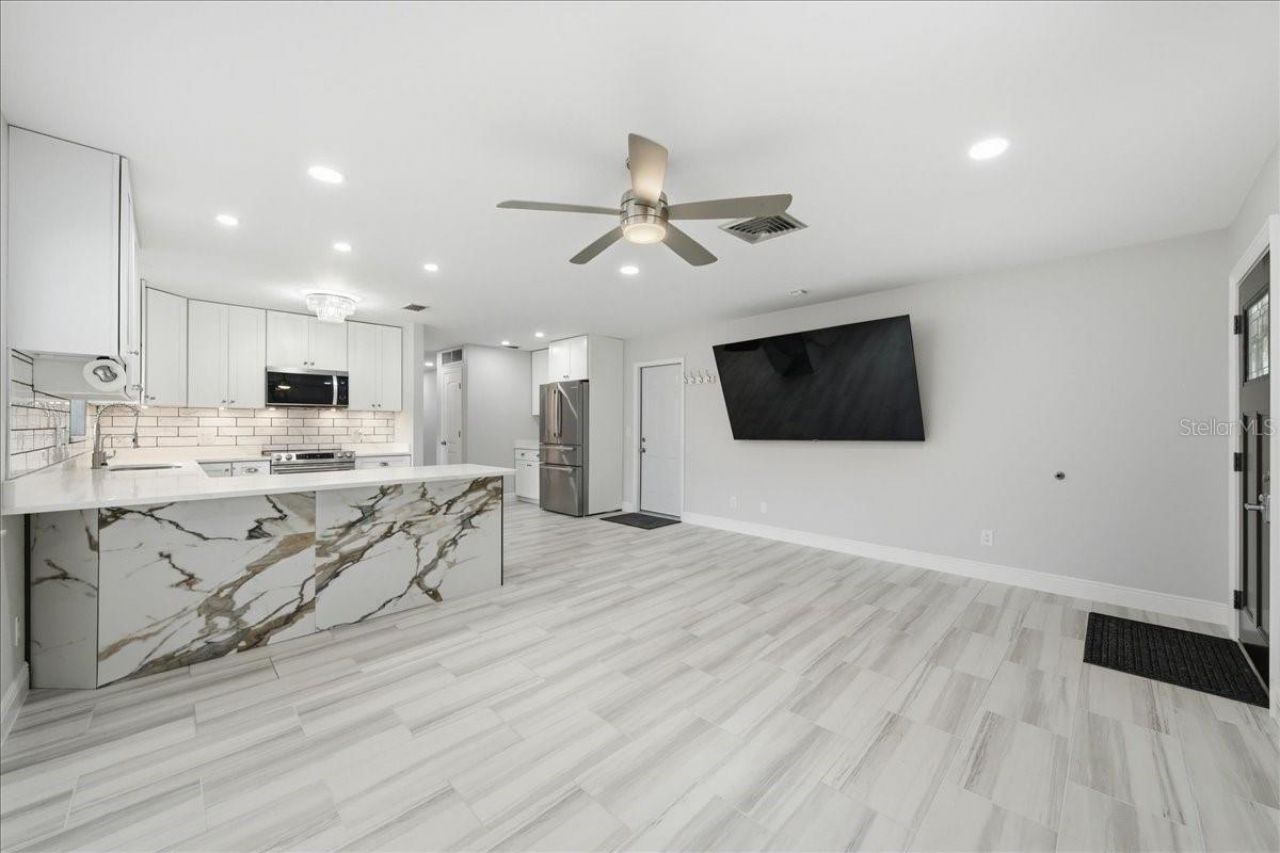 311 45th Avenue N, Saint Petersburg, FL 33703 Photo