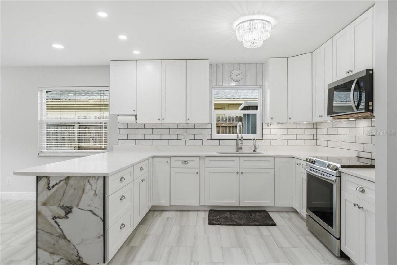 311 45th Avenue N, Saint Petersburg, FL 33703 Photo