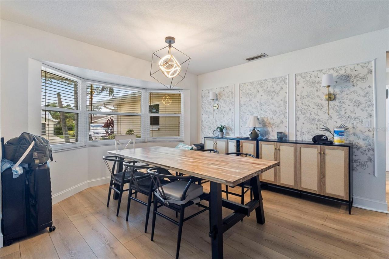 5776 Augusta Circle, Sarasota, FL 34238 Photo