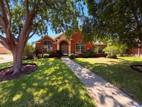 6401 Marquett Drive, Rowlett, TX 75089