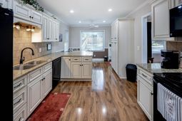 103 Longleaf Drive photo 4