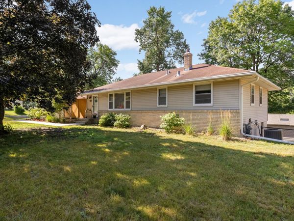 9807 Cedar Lake Road, Minnetonka, MN 55305