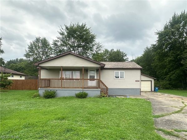2419 Hewitt Gifford Road SW, Lordstown, OH 44481
