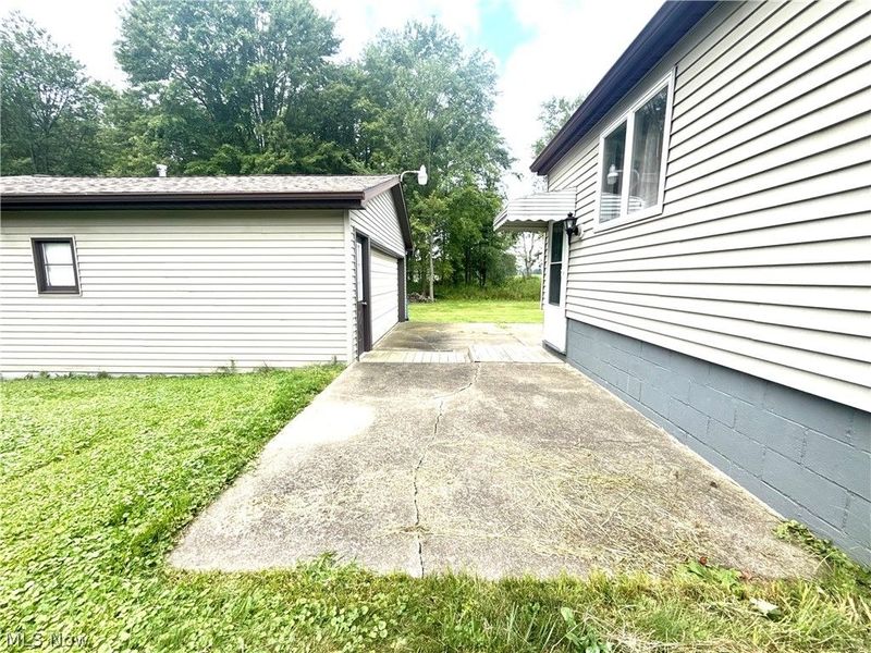 2419 Hewitt Gifford Road SW, Lordstown, OH 44481 Photo 19