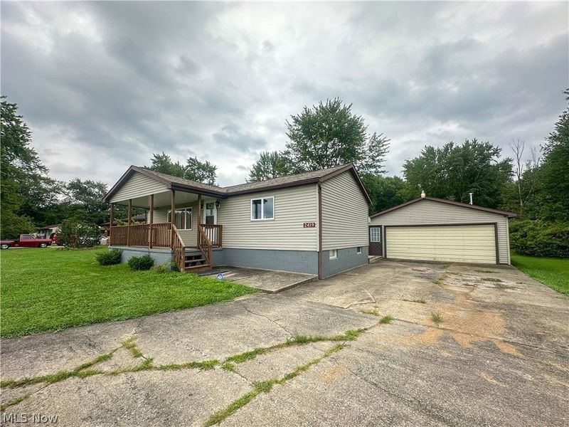 2419 Hewitt Gifford Road SW, Lordstown, OH 44481 Photo 2