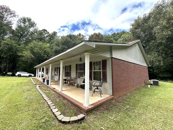 136 RD 1752, Saltillo, MS 38866