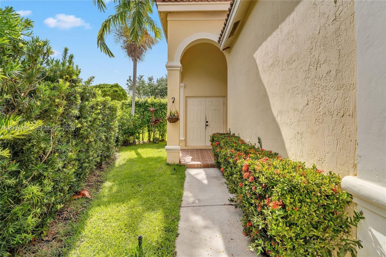 885 Tanglewood Cir, Unit 885, Weston, FL 33327 Photo