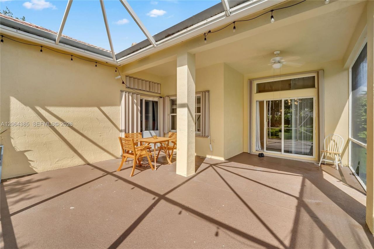 885 Tanglewood Cir, Unit 885, Weston, FL 33327 Photo