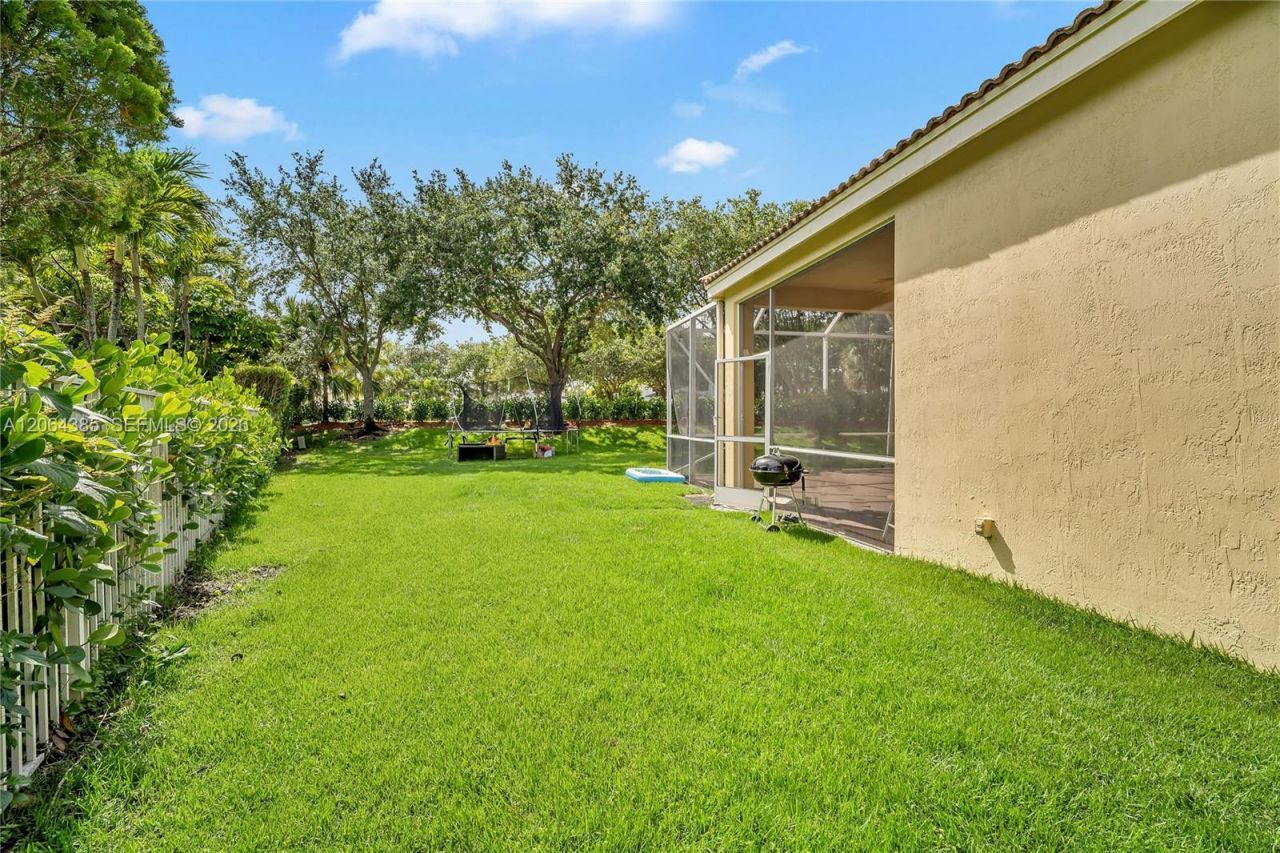 885 Tanglewood Cir, Unit 885, Weston, FL 33327 Photo