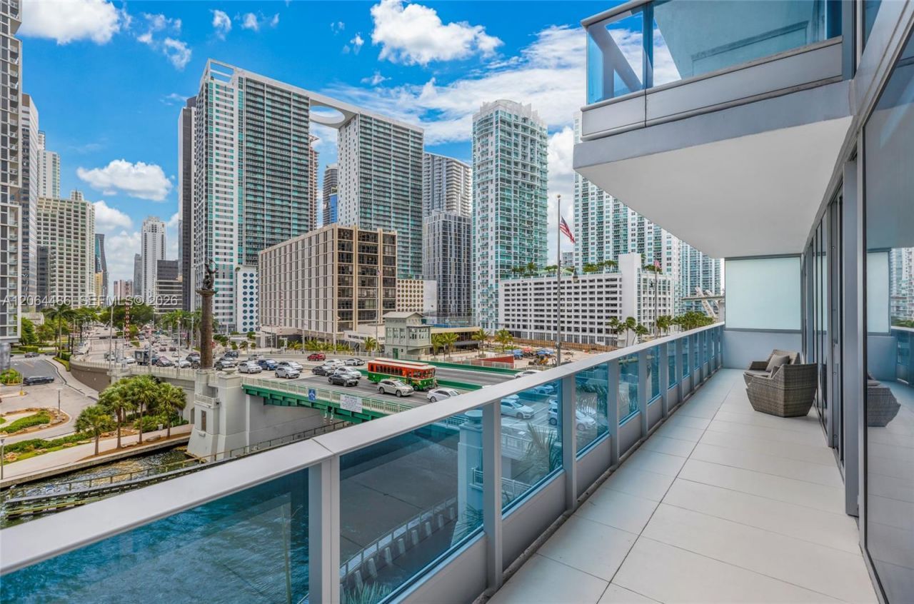 200 Biscayne Boulevard Way , Unit 504, Miami, FL 33131 Photo