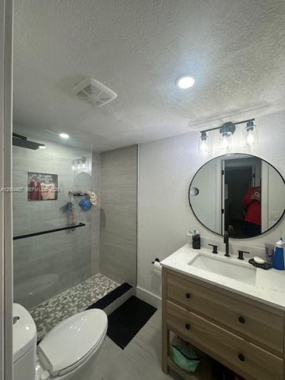 1401 NE 191st St, Unit D214, Miami, FL 33179 Photo