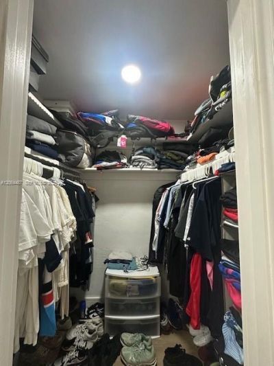 1401 NE 191st St, Unit D214, Miami, FL 33179 Photo