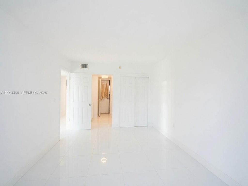 1201 Hillcrest Ct, Unit 205, Hollywood, FL 33021 Photo