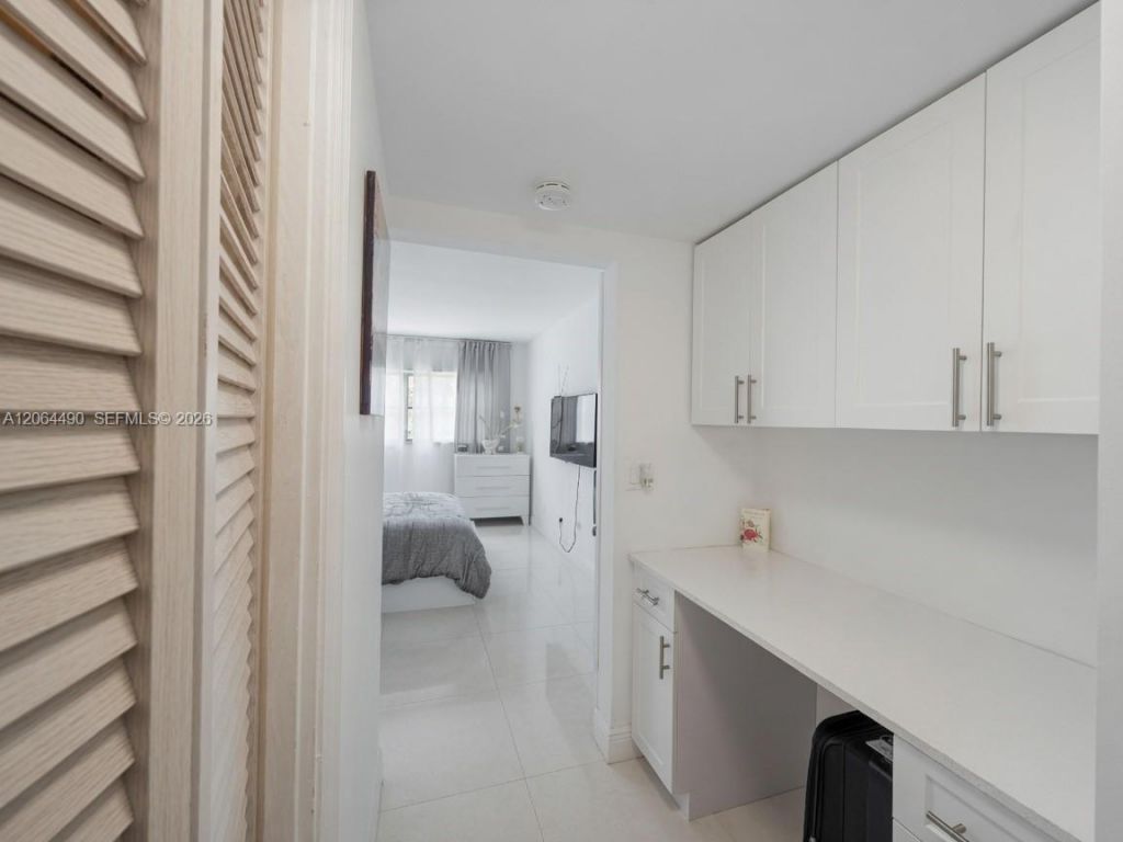 1201 Hillcrest Ct, Unit 205, Hollywood, FL 33021 Photo