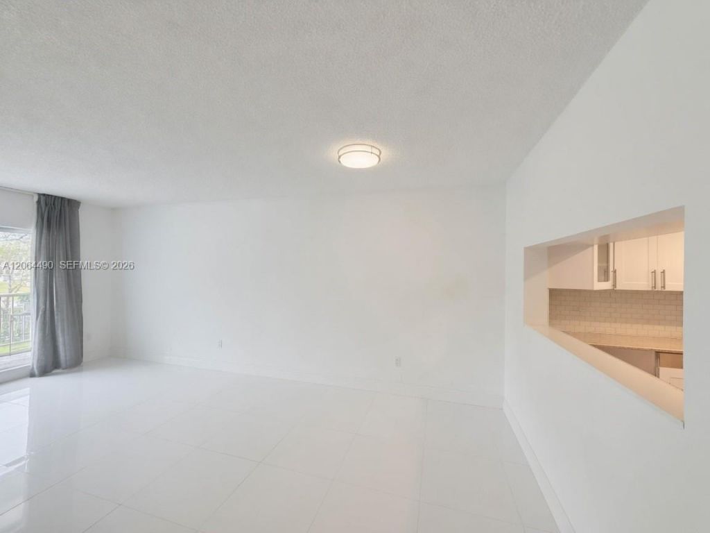 1201 Hillcrest Ct, Unit 205, Hollywood, FL 33021 Photo