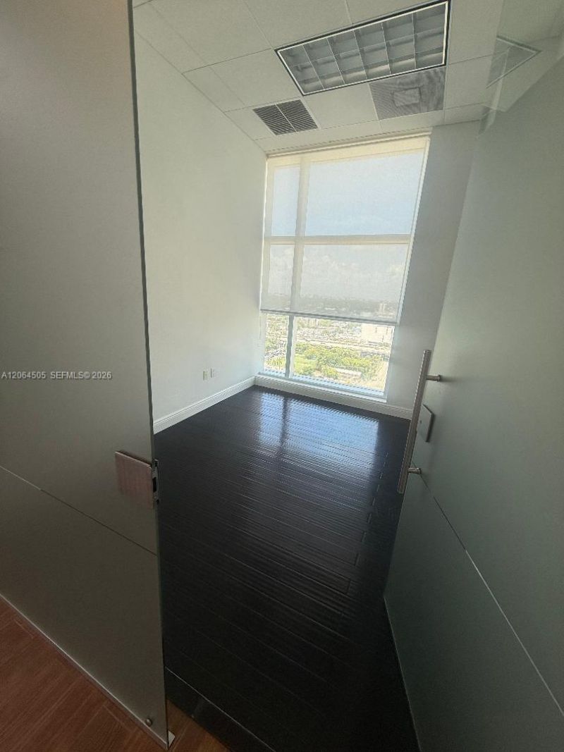 175 SW 7th St , Unit 1912, Miami, FL 33130 Photo