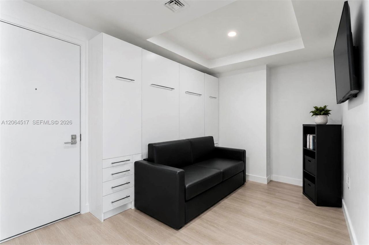 55 SW 9th St , Unit 1105, Miami, FL 33130 Photo